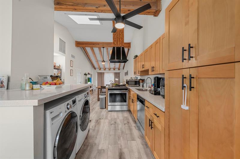 Image 4 of 31 For 10140 Phoenix Ave  10140