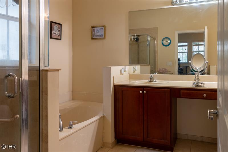 Image 17 of 37 For 4670 Acadian Trl  4670