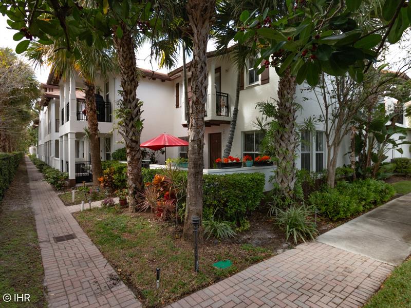 Image 25 of 37 For 4670 Acadian Trl  4670