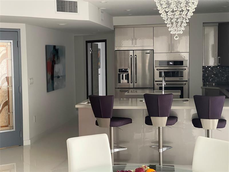 Image 17 of 49 For 100 Birch Rd  2502c