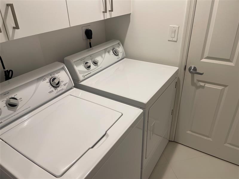 Image 28 of 49 For 100 Birch Rd  2502c