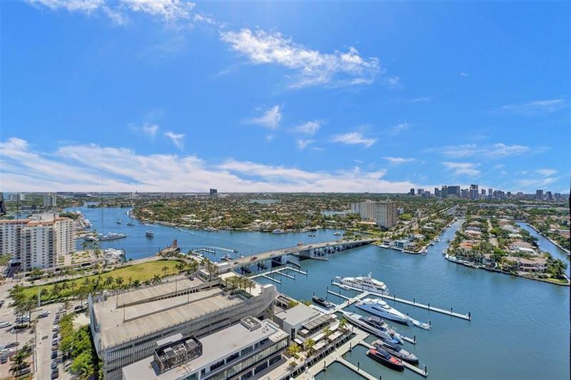 Image 39 of 49 For 100 Birch Rd  2502c