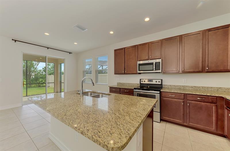 Image 11 of 37 For 4417 Conchfish Ln