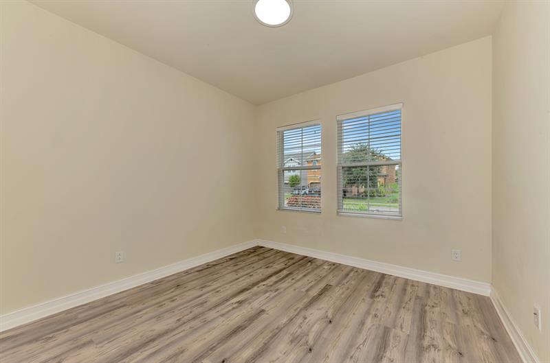 Image 25 of 37 For 4417 Conchfish Ln