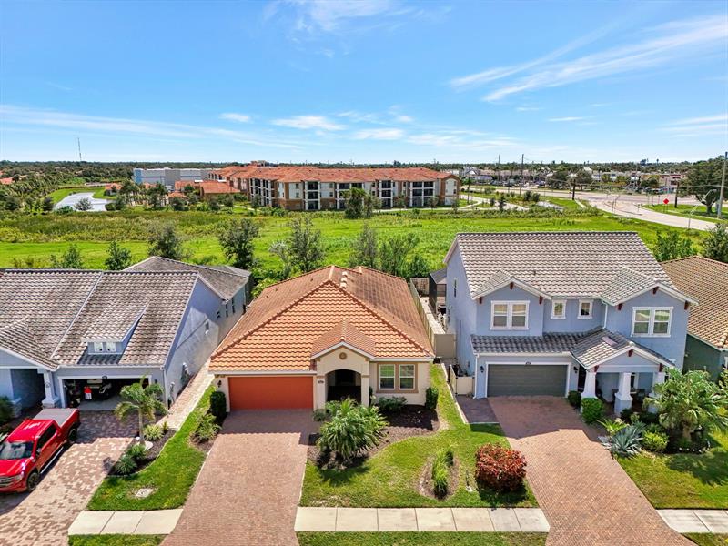 Image 3 of 37 For 4417 Conchfish Ln