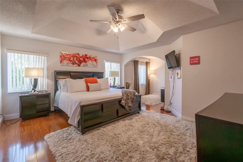 Image 21 of 43 For 5103 Heron Ct