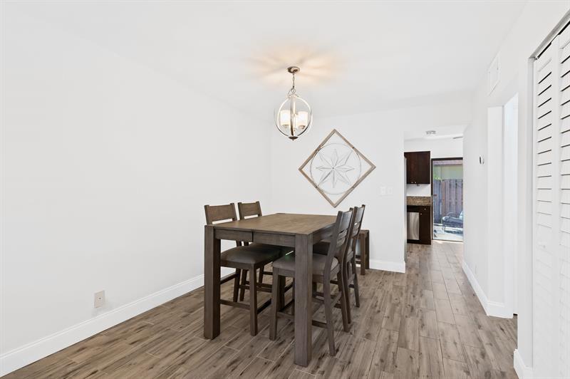 Image 7 of 24 For 344 City View Drive