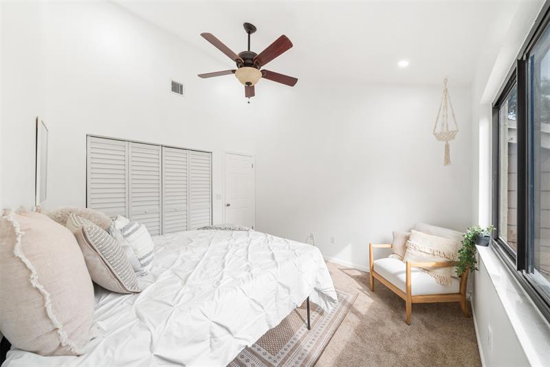 Image 18 of 25 For 7127 Sportsmans Dr