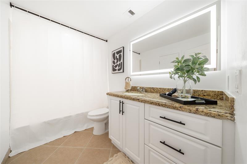 Image 7 of 25 For 7127 Sportsmans Dr