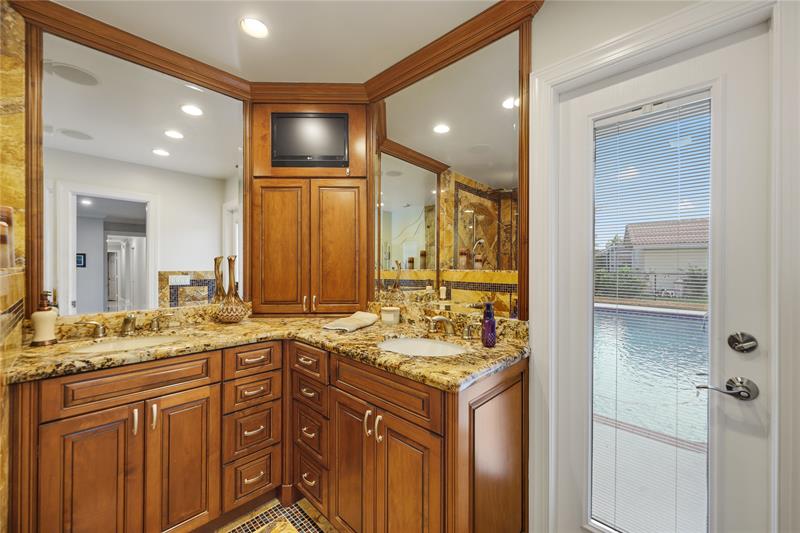 Image 27 of 54 For 1459 113th Ter