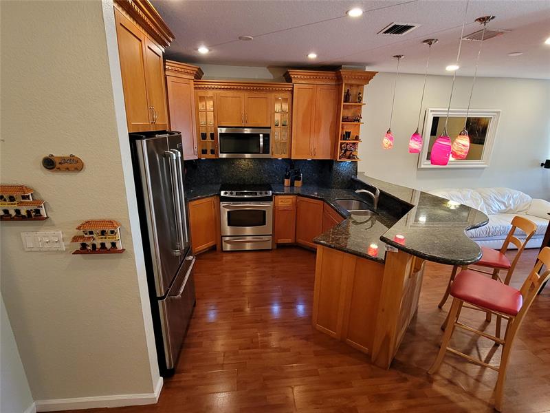 Image 10 of 32 For 8853 Isles Cir  8853