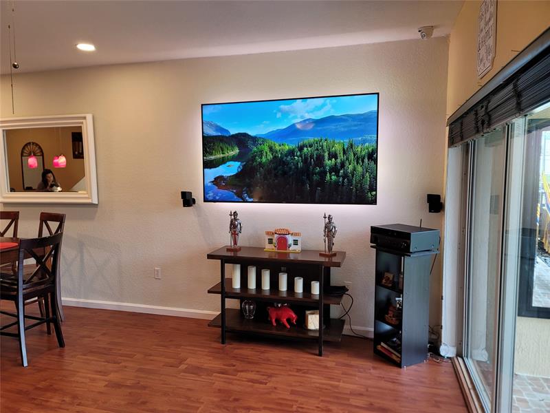 Image 18 of 32 For 8853 Isles Cir  8853