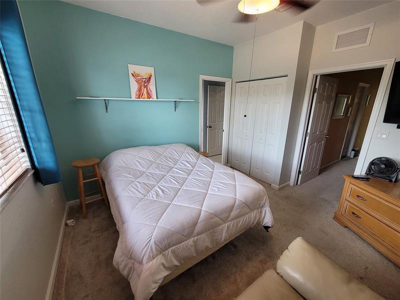 Image 28 of 32 For 8853 Isles Cir  8853