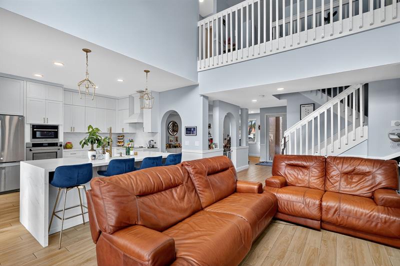 Image 13 of 61 For 18676 16th St