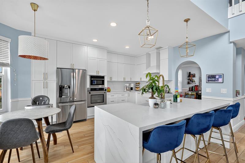 Image 17 of 61 For 18676 16th St