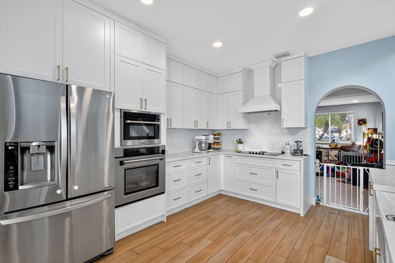 Image 18 of 61 For 18676 16th St