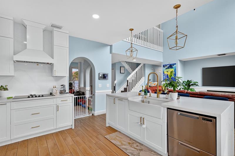 Image 19 of 61 For 18676 16th St