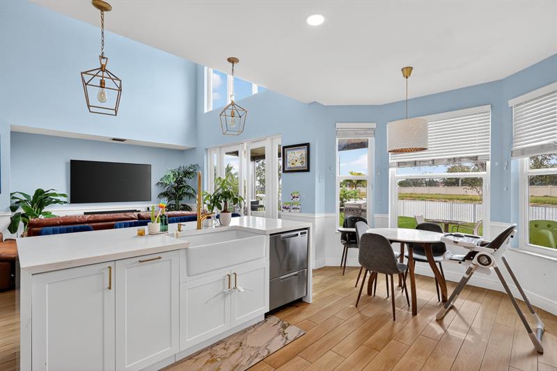 Image 21 of 61 For 18676 16th St