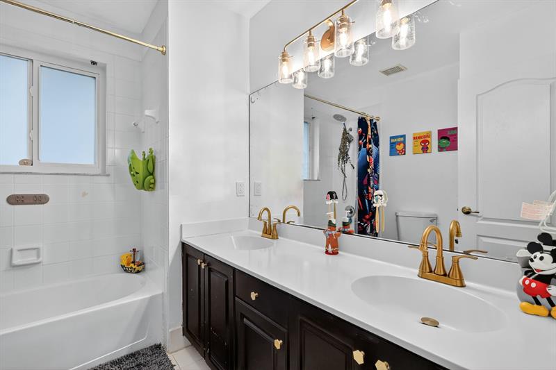 Image 30 of 61 For 18676 16th St