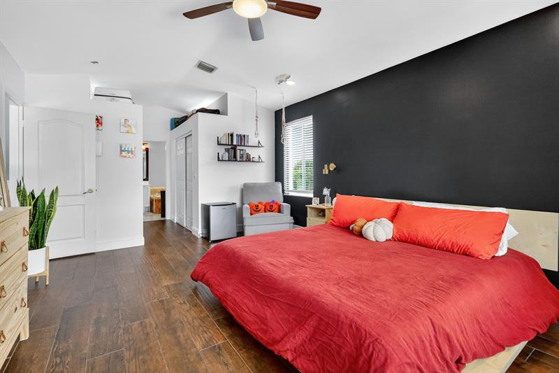 Image 36 of 61 For 18676 16th St