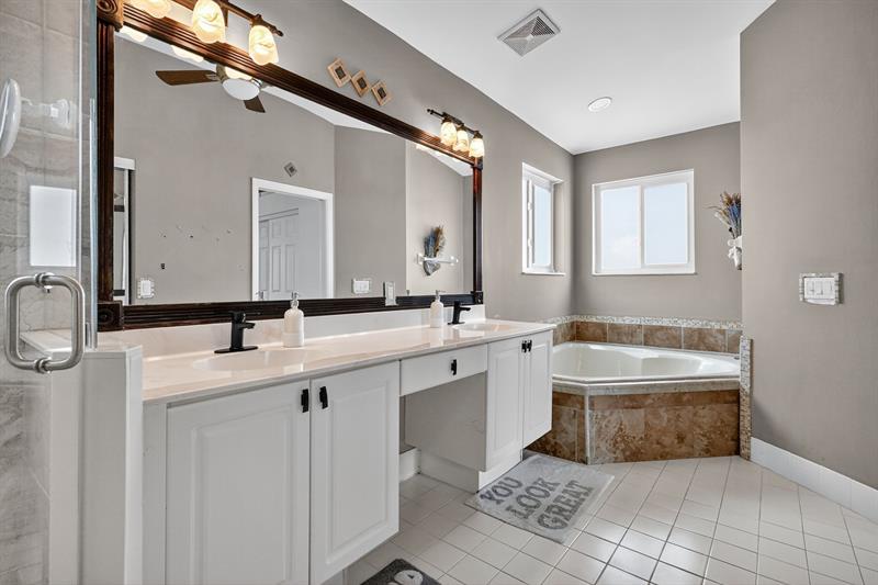 Image 39 of 61 For 18676 16th St