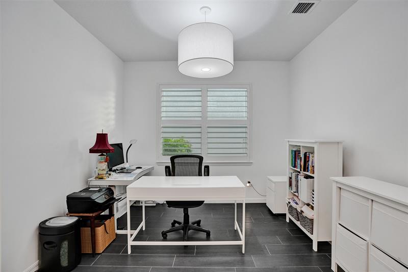 Image 21 of 71 For 1612 Trailhead Ter