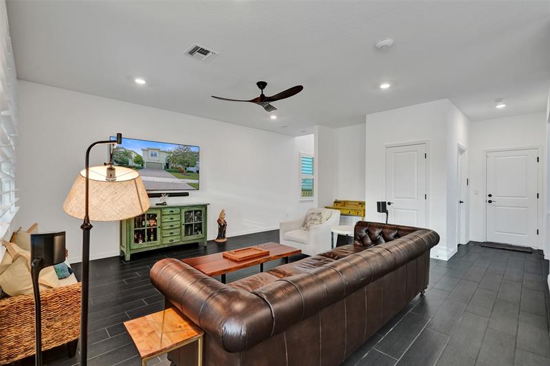 Image 9 of 71 For 1612 Trailhead Ter