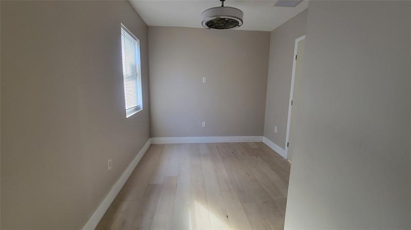 Image 11 of 22 For 512 15th Ter