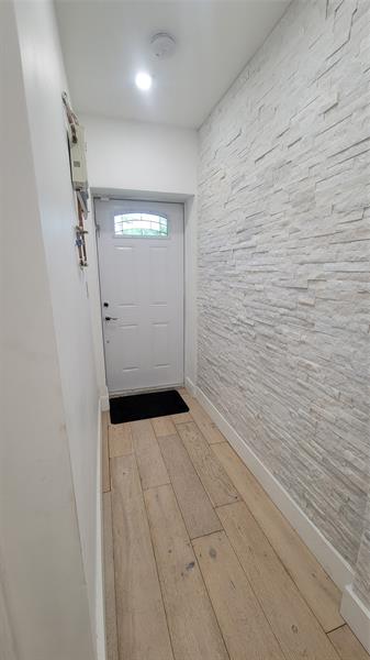 Image 14 of 22 For 512 15th Ter