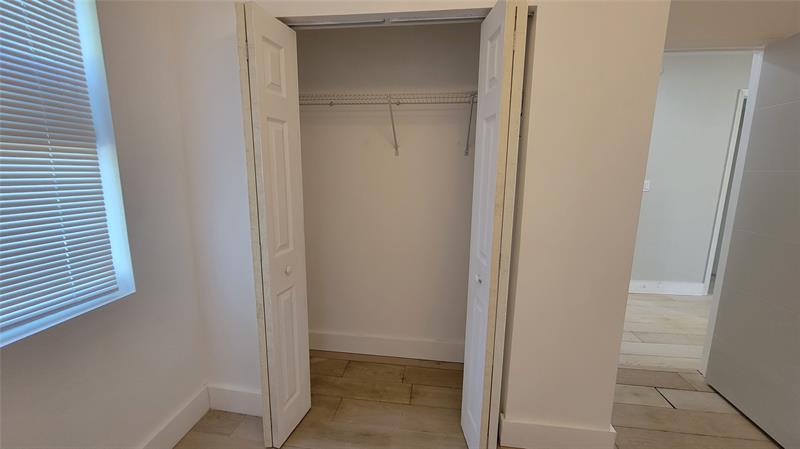 Image 17 of 22 For 512 15th Ter