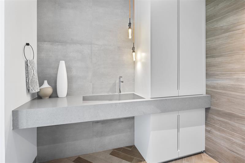 Image 44 of 63 For 516 Mola Ave