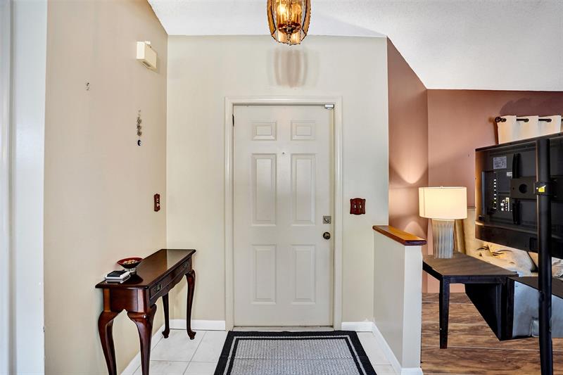 Image 14 of 81 For 9132 20th St  B