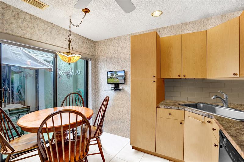 Image 20 of 81 For 9132 20th St  B