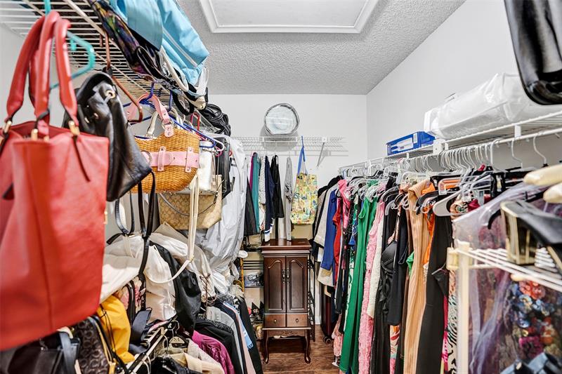 Image 29 of 81 For 9132 20th St  B