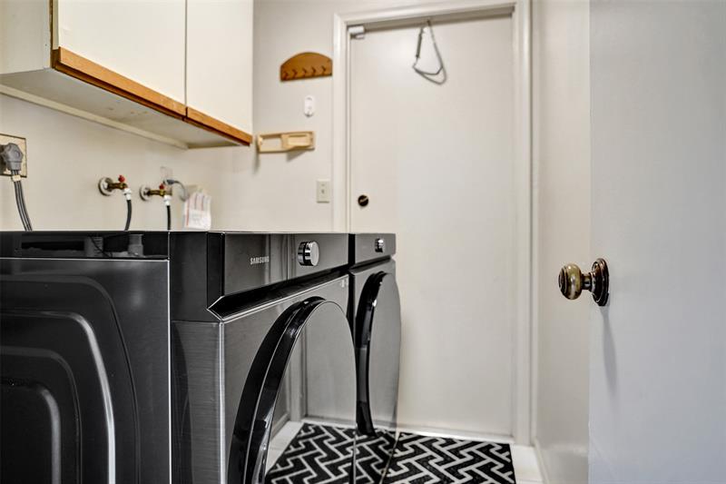 Image 46 of 81 For 9132 20th St  B