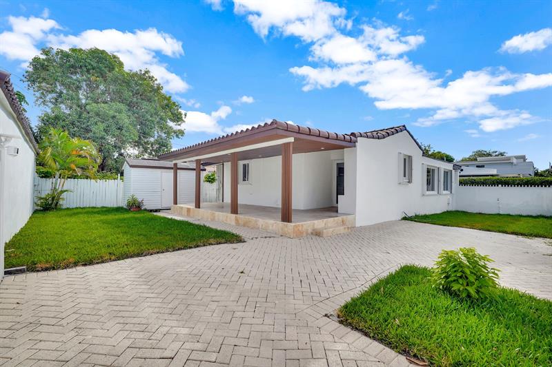 Image 12 of 92 For 2291 17th St