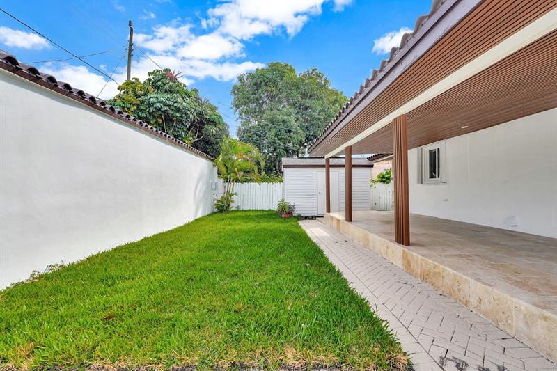 Image 16 of 92 For 2291 17th St