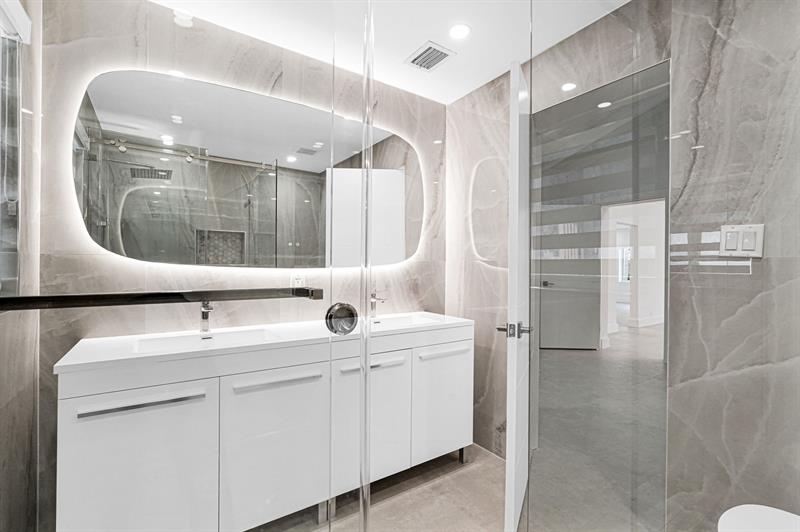 Image 27 of 92 For 2291 17th St