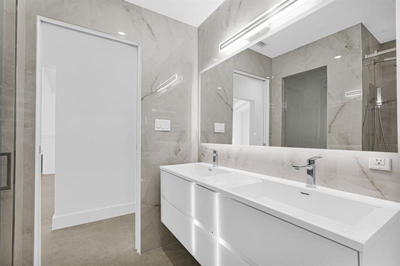 Image 34 of 92 For 2291 17th St