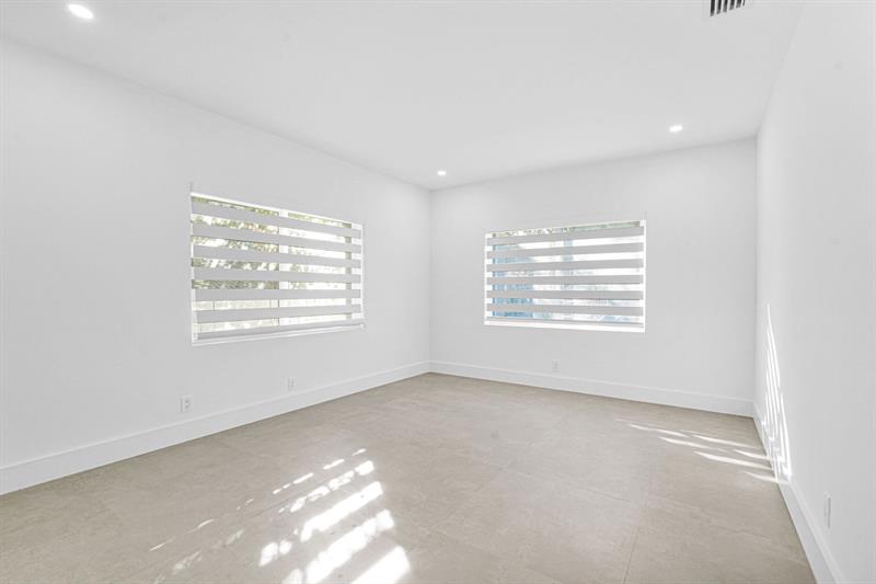 Image 39 of 92 For 2291 17th St