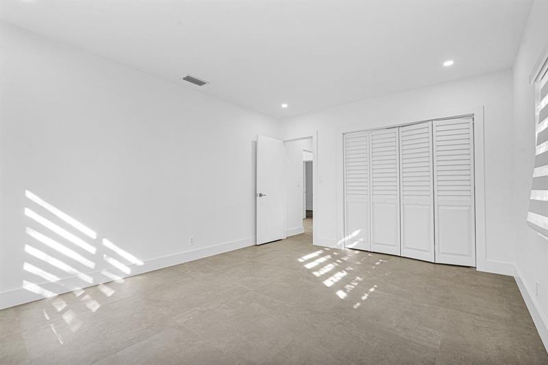 Image 41 of 92 For 2291 17th St