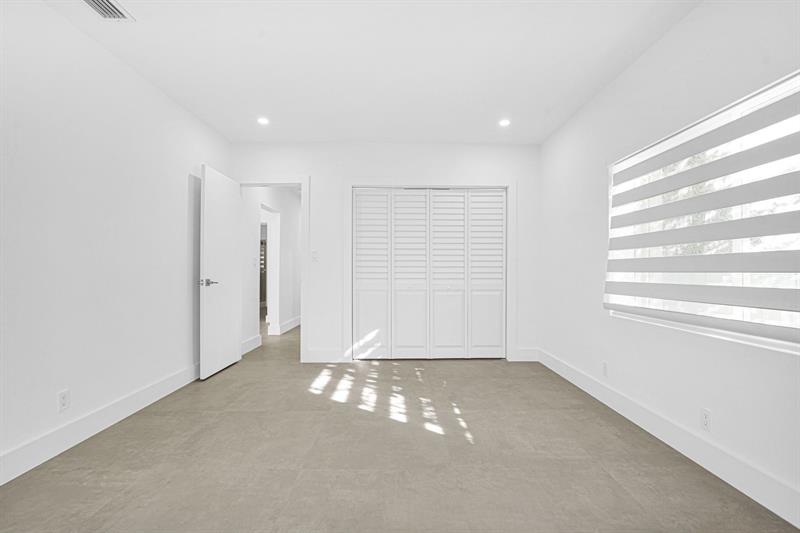 Image 42 of 92 For 2291 17th St