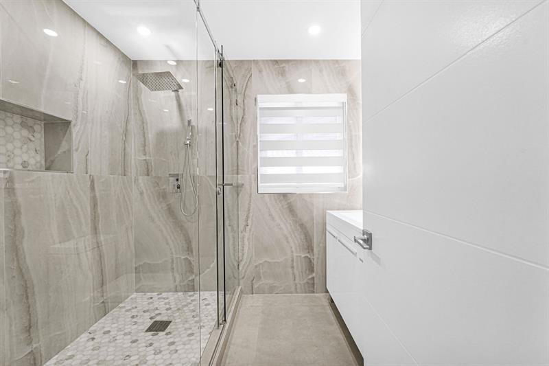 Image 55 of 92 For 2291 17th St