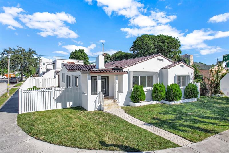 Image 7 of 92 For 2291 17th St