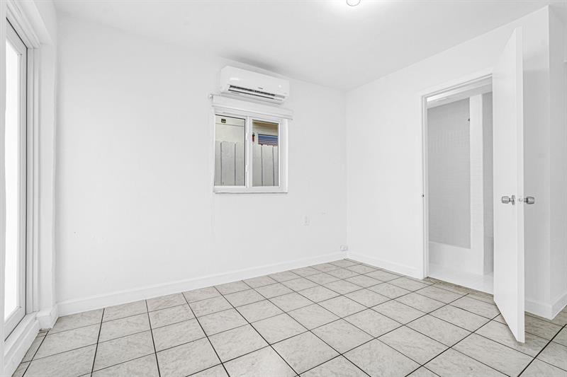 Image 76 of 92 For 2291 17th St