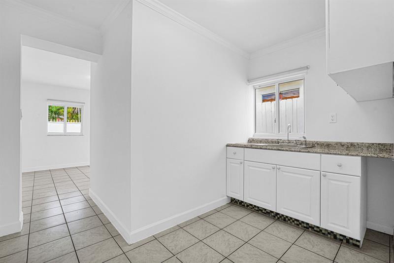 Image 82 of 92 For 2291 17th St