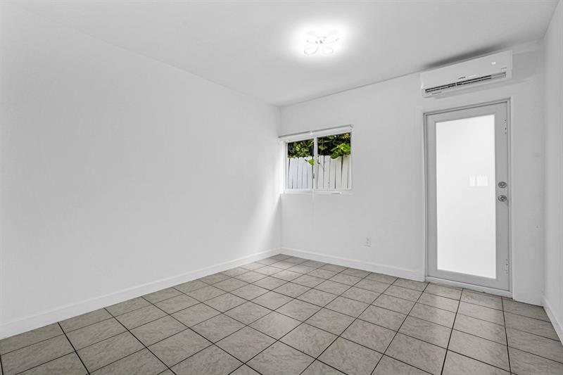 Image 83 of 92 For 2291 17th St