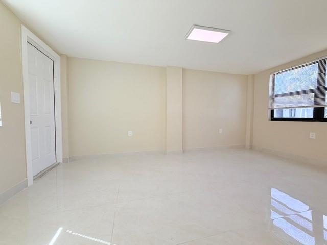 Image 16 of 18 For 53 16th Pl  1