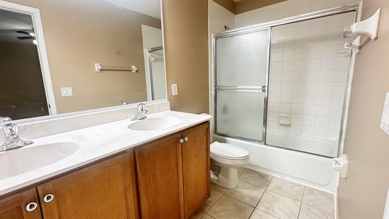 Image 13 of 31 For 5925 Manchester Way