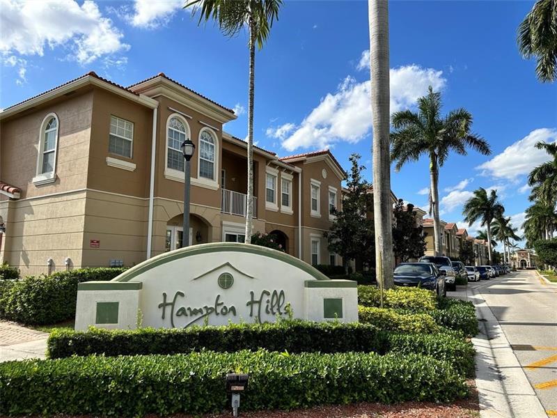 Image 3 of 31 For 5925 Manchester Way